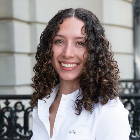 Fiona Neibart headshot